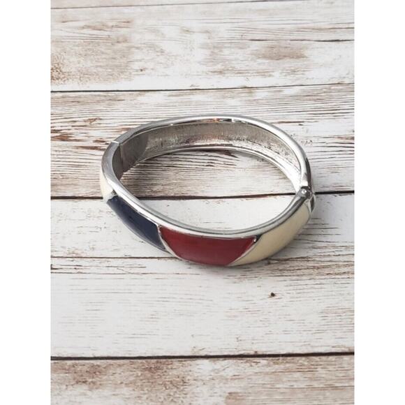 Cream, Navy Blue, & Red Wavy Hinged Bracelet - Picture 3 of 4